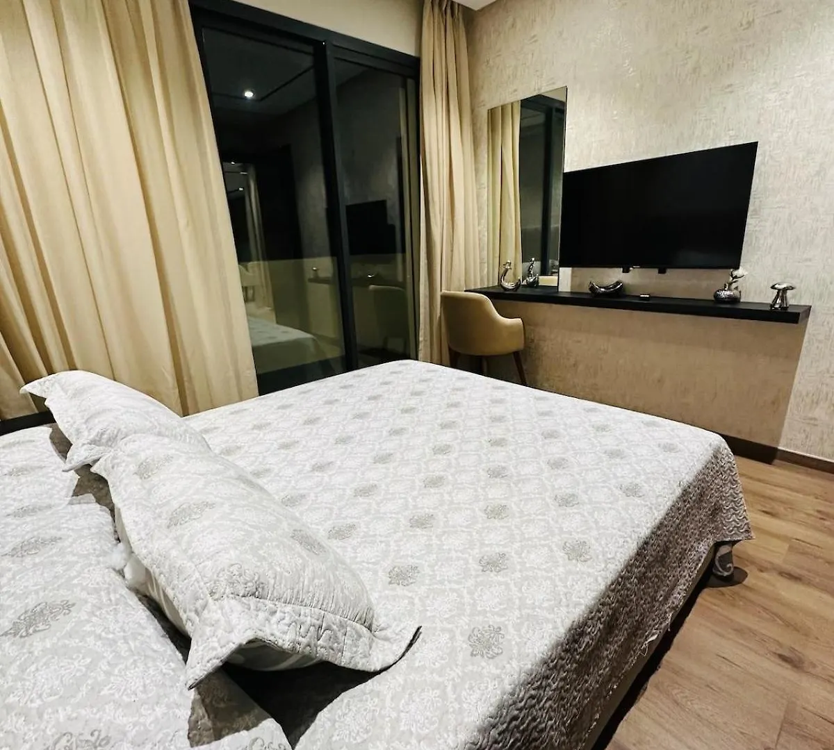 Studio Le Cesar 6 Cfc 2 Minutes Away 卡萨布兰卡 公寓