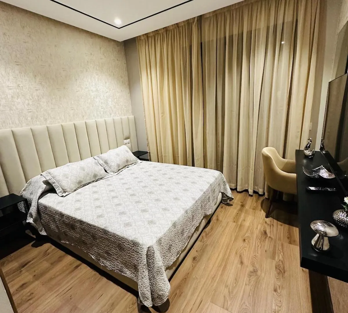 公寓 Studio Le Cesar 6 Cfc 2 Minutes Away 卡萨布兰卡